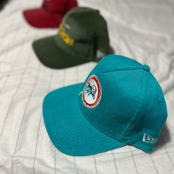 Three New Era hats - Picture 7 of 11